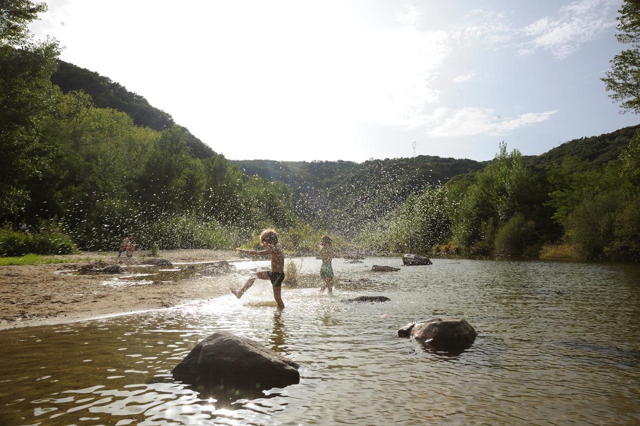 Готель Camping La Boheme Турнон-сюр-Рон Екстер'єр фото